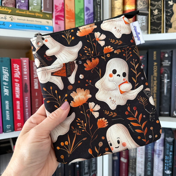 Literary Ghosties - e-reader Zippered Sleeve