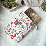 Cozy Christmas - Zippered Book Sleeve