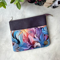 Rainbow Fractals e-reader Zippered Sleeve