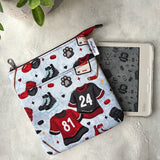 Hockey Romance - Third Period - e-reader Zippered Sleeve