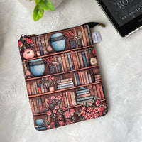 Antique Bookshelf - e-reader Zippered Sleeve