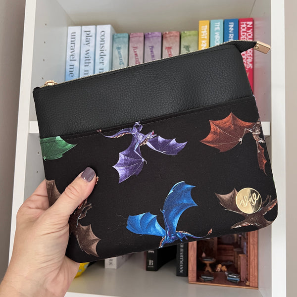 Colourful dragons e-reader Zippered Sleeve