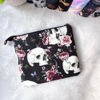 Skulls & Roses e-reader Zippered Sleeve