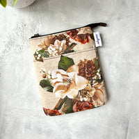 Magnolias Dreams e-reader Zippered Sleeve