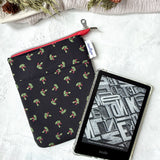 Holly Holidays - e-reader Zippered Sleeve