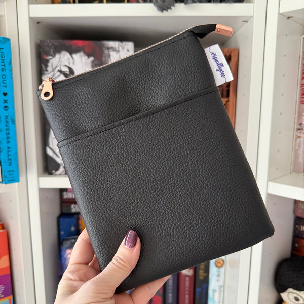 Black Faux Leather e-reader double Zippered Sleeve