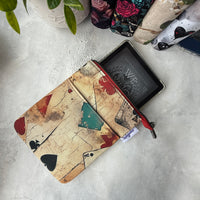 Aces High - Water Resistant e-reader Zippered Sleeve