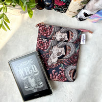 Nocturne Rose - e-reader Zippered Sleeve