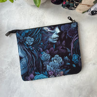 A Haunting e-reader Zippered Sleeve