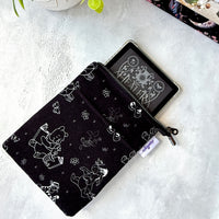 Pooh’s Bookclub - e-reader Zippered Sleeve