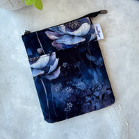 Lavender Haze  e-reader Zippered Sleeve