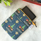 Hogwarts Christmas e-reader Zippered Sleeve