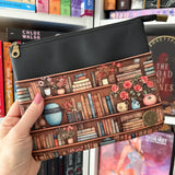 Antique Bookshelf e-reader Zippered Sleeve