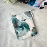 Whispers - e-reader Zippered Sleeve