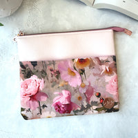 Rose Garden e-reader Zippered Sleeve