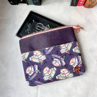 Books on Purple e-reader Zippered Sleeve