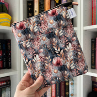 Misty Rose Garden - e-reader Zippered Sleeve
