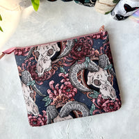 Nocturne Rose - e-reader Zippered Sleeve