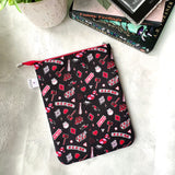 Harley Quinn -  Zippered Book Sleeve