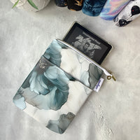 Whispers - e-reader Zippered Sleeve