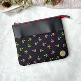 Holiday Holly e-reader Zippered Sleeve