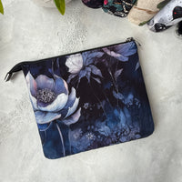 Lavender Haze e-reader Zippered Sleeve