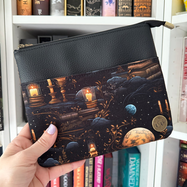 Night Library - e-reader Zippered Sleeve