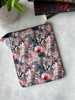 Misty Rose Garden - e-reader Zippered Sleeve