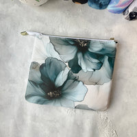 Whispers Faux Leather - e-reader Zippered Sleeve