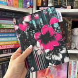 Grungy Floral - Water Resistant - e-reader Zippered Sleeve