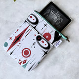 So Retro e-reader Zippered Sleeve