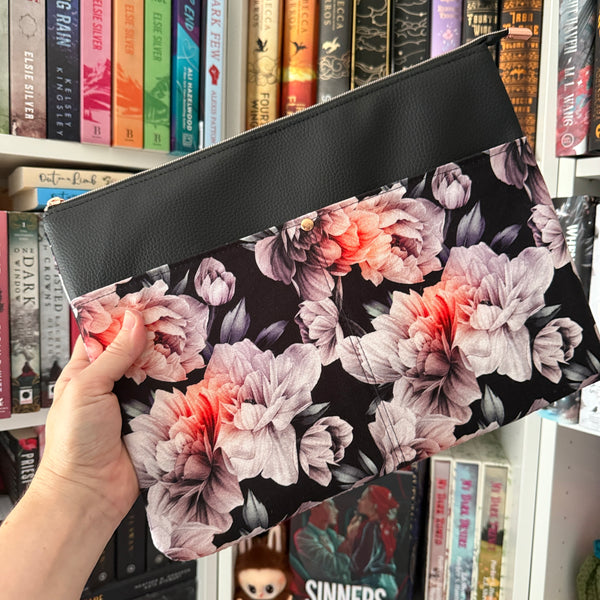 Pretty Peony Tablet/Laptop Zippered Sleeve