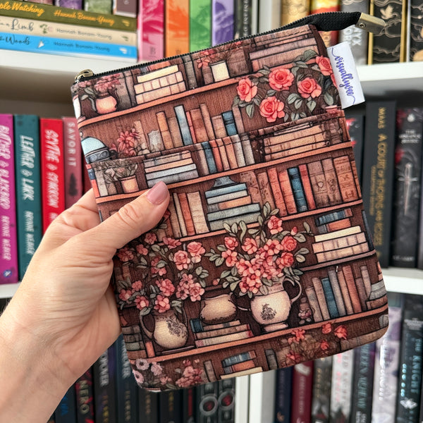 Antique Bookshelf - e-reader Zippered Sleeve