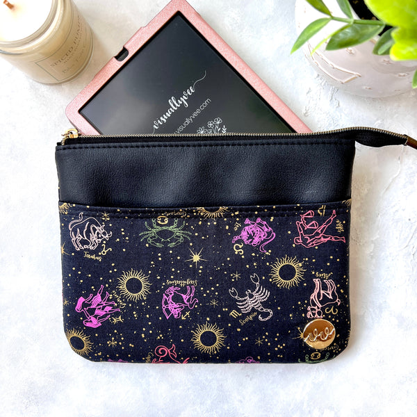 Astrology e-reader Zippered Sleeve