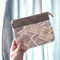 Book Pages e-reader Zippered Sleeve