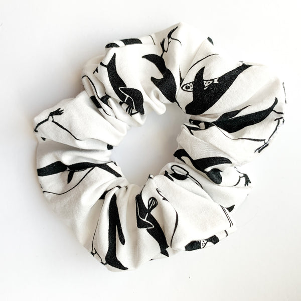 Penguins doin stuff!  Scrunchie